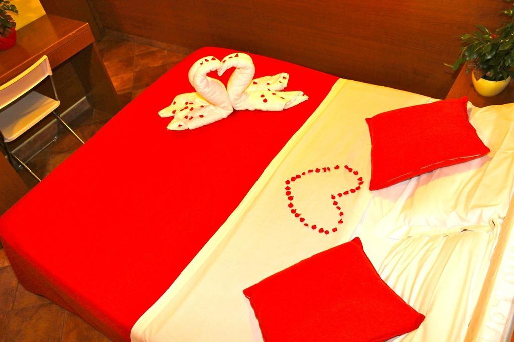 I Love Termini Rome Room photo